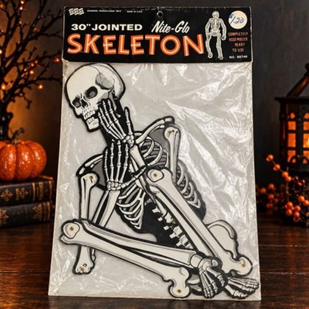 Vintage Eureka 30” Jointed Nite-Glo Skeleton Halloween Decoration USA 88746 NIP